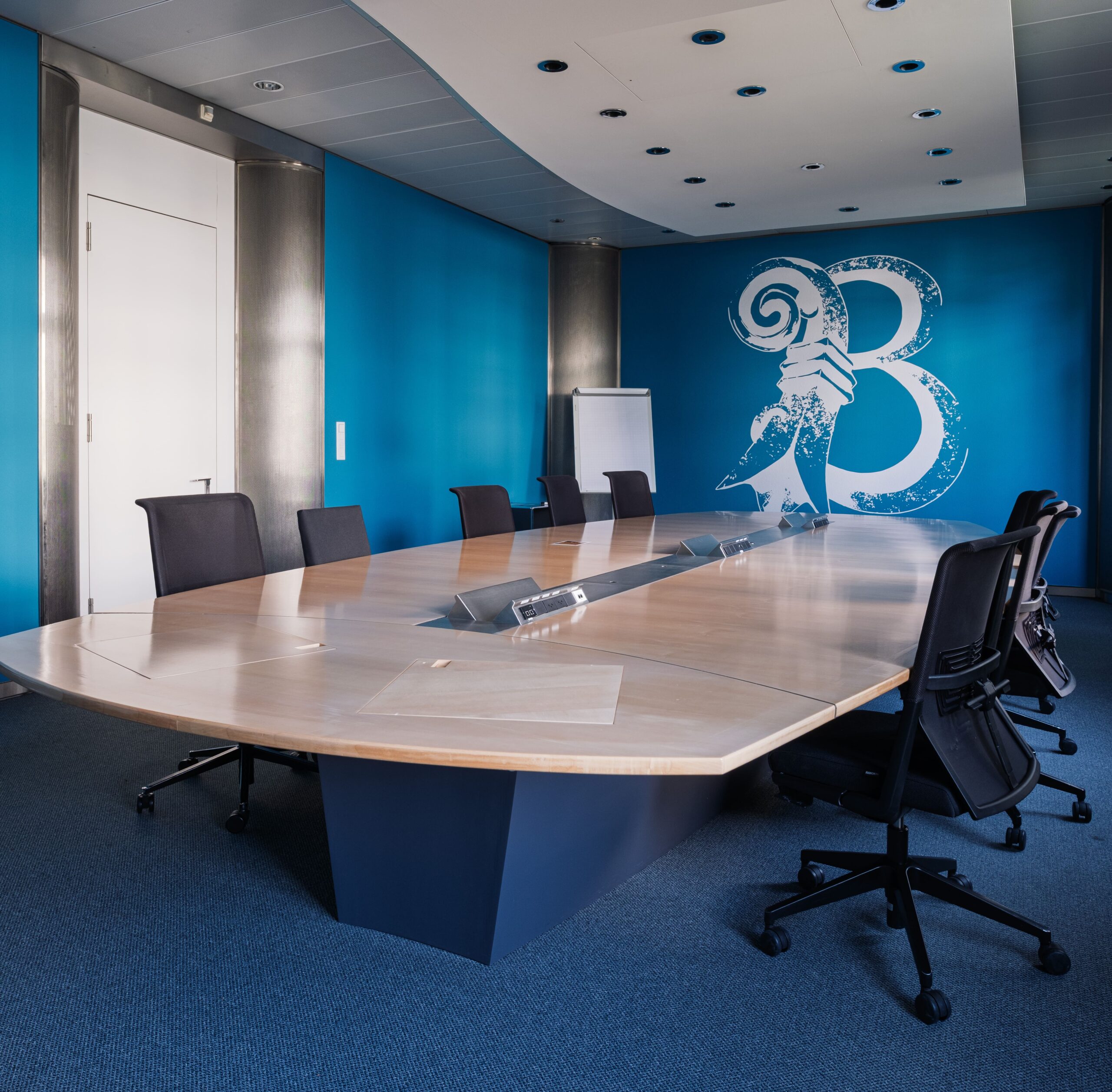 The 5th Floor space
